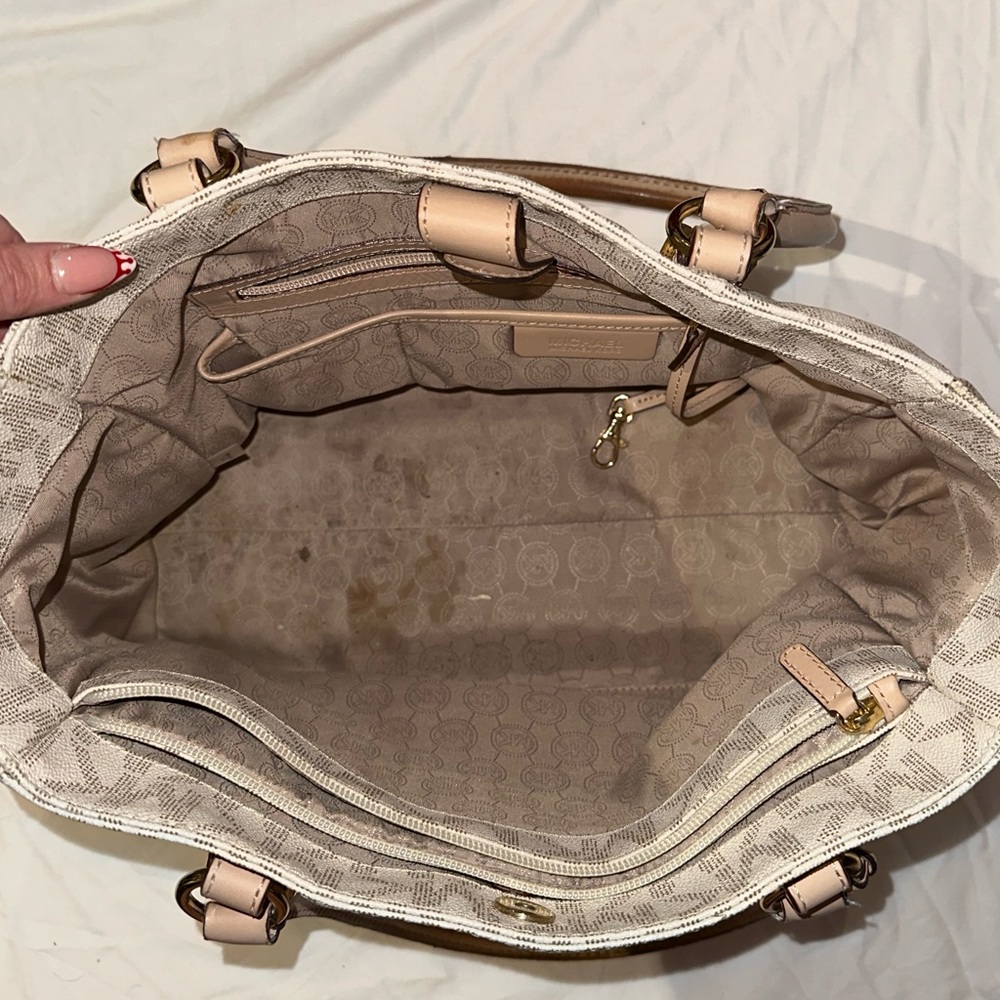 Michael Kors Monogram Vanilla - image 8